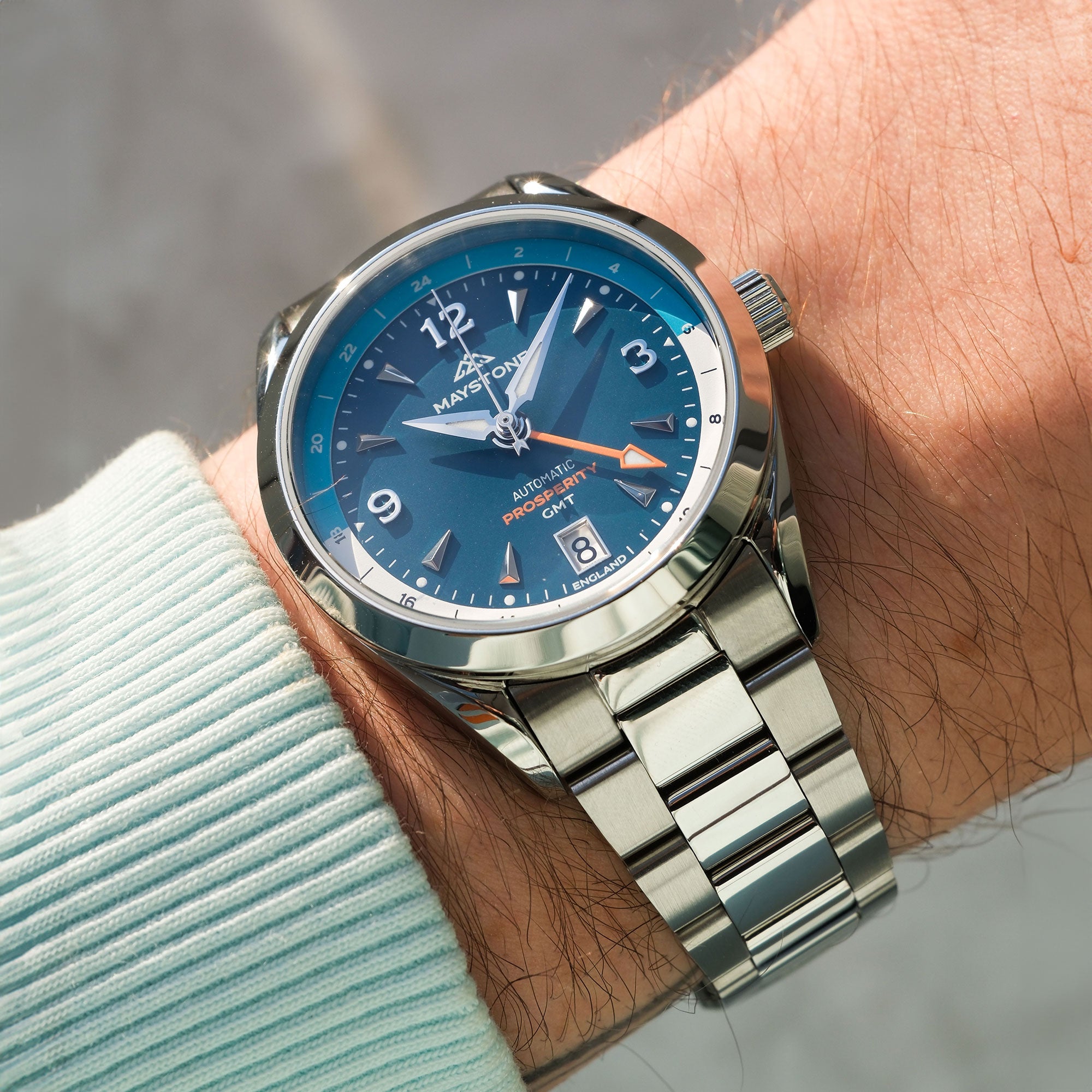 (PRE-ORDER) PROSPERITY GMT SERENE SKIES